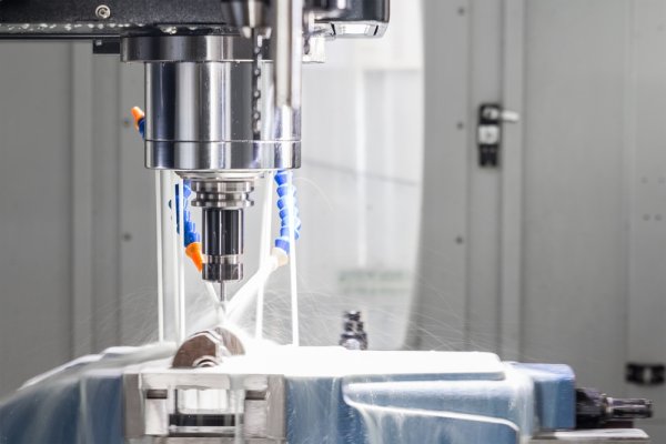 CNC Teknolojisi ile Havacılık Sanayi İçin Yüksek Hassasiyetli Parça Üretimi